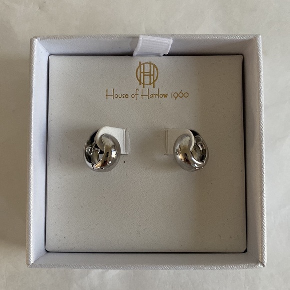 HOUSE OF HARLOW 1960 Silver Tone Huggie Hoop Earrings Chunky NIB - Picture 3 of 8